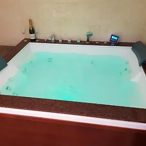 Mega Mall Monza Super Apartment